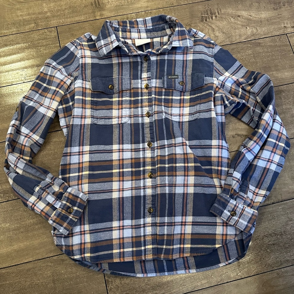 EUC Columbia Button Up Shirt Womens Size S Plaid Hiking Outdoor Sportswear